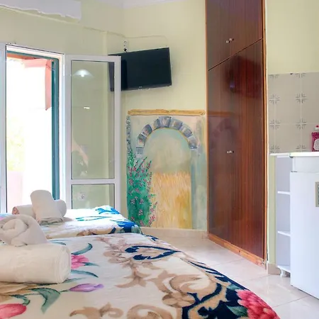 Aparthotel Delphi 4*