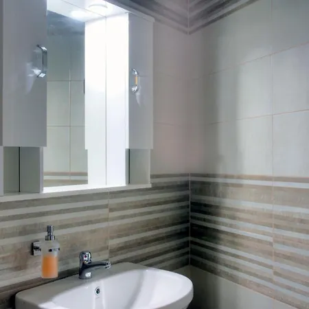 Aparthotel Delphi 4*